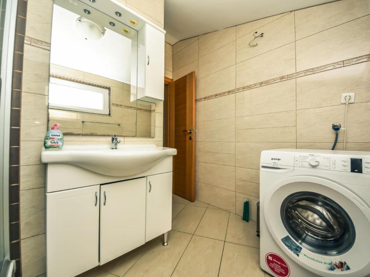 Apartment Tanja By Interhome 마슬레니차 외부 사진